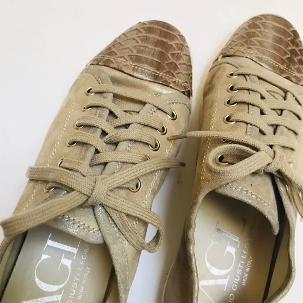 Attilio Giusti Leombruni leather snake skin print Sneaker.  Size 7.5
